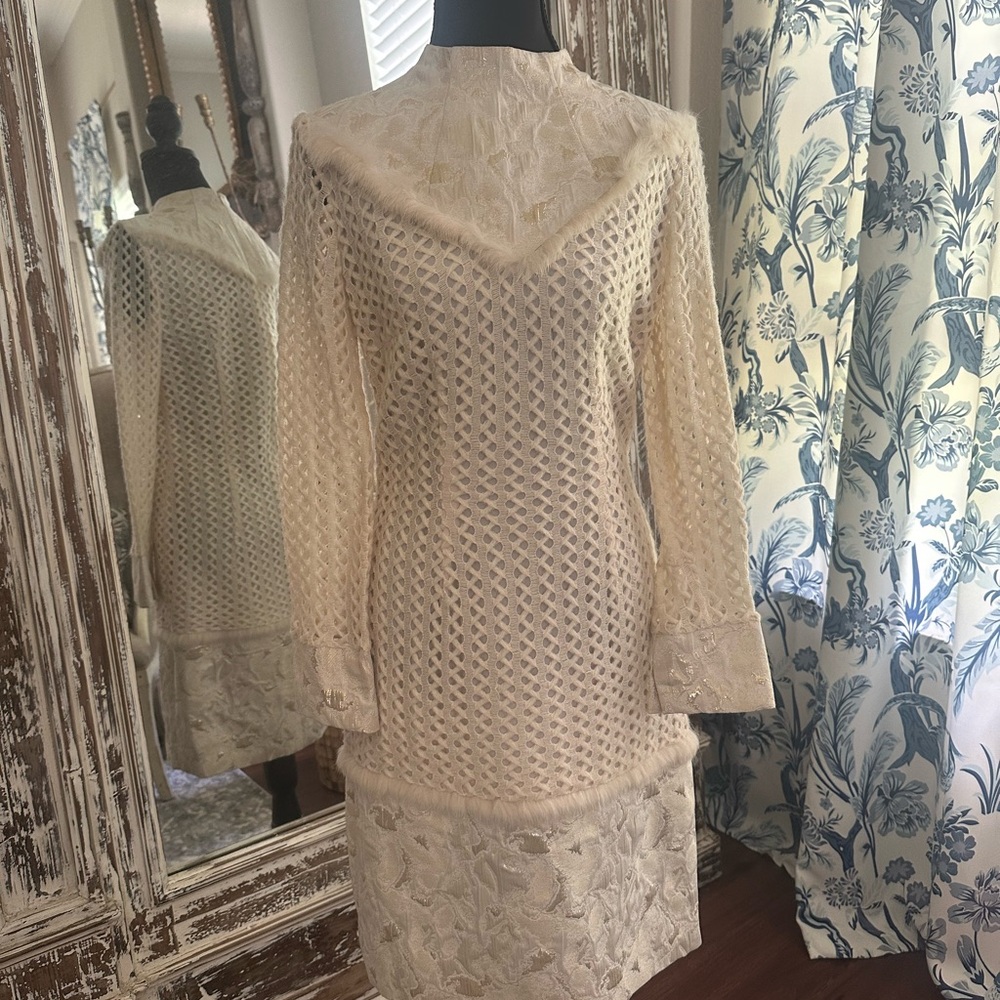 Cream V-Neck Sheath Dress with Bell Sleeves
